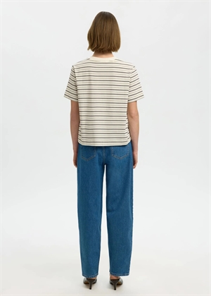 Essential ss striped boxy tee Delicioso Stripes Multi Stripes Selected Femme 